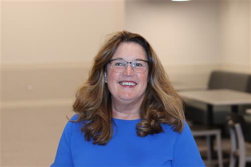 Lori Charland Professional Headshot